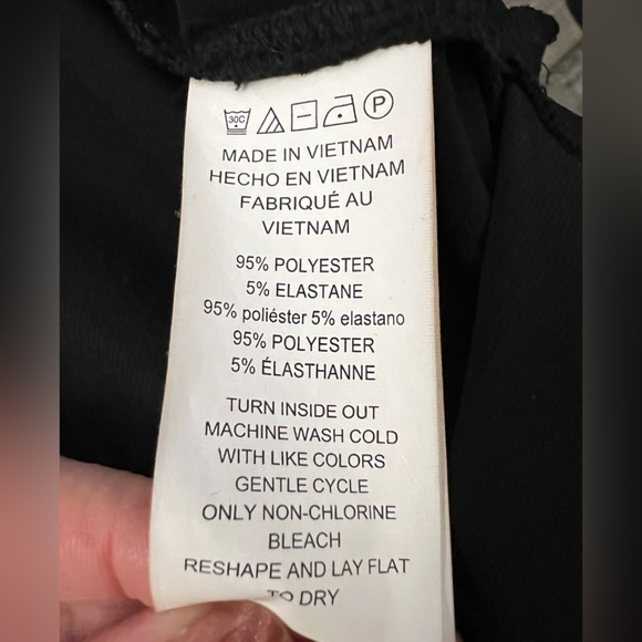 Michael Kors Black Short Sleeve Top with Cut-Out Details size M EUC - Picture 7 of 7